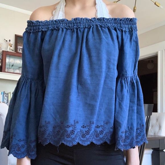 American Eagle Outfitters Tops - American Eagle Off the Shoulder Top